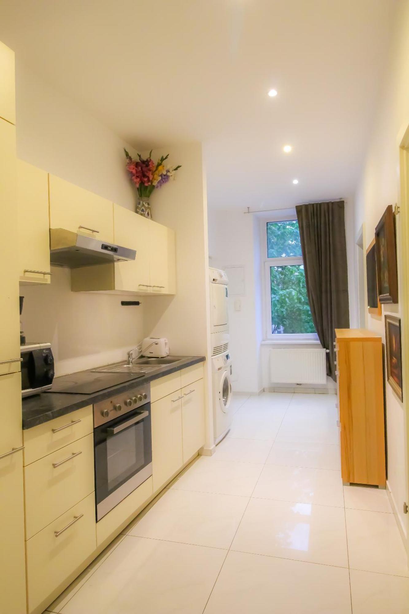 Deluxe Apartment 5P Mm A Вена Экстерьер фото